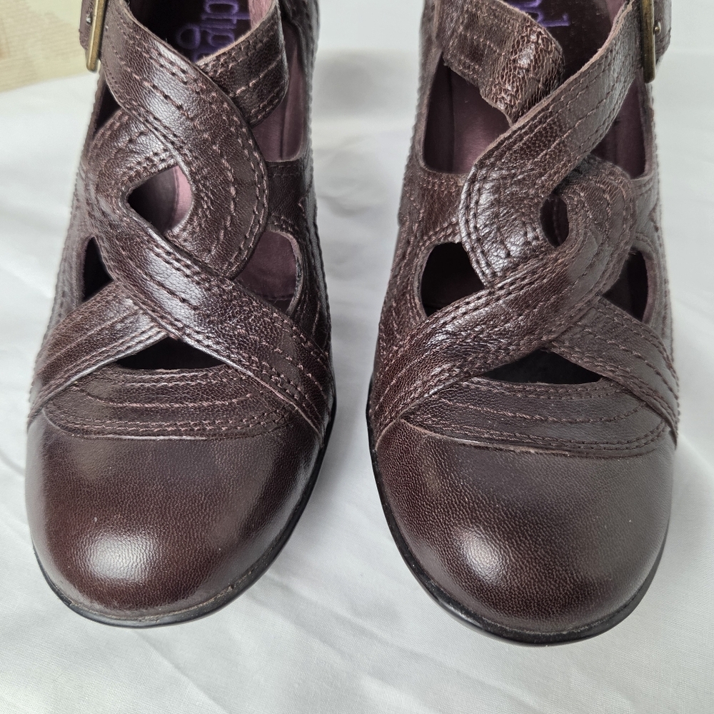 Clarks Indigo Sylvie Brown Leather Heels | Size 7M Celtic Dark Academia - Picture 8 of 10